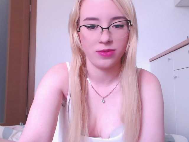 Ringhäälingupildid Candicekitty