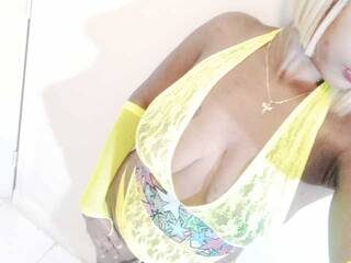 Erootiline videovestlus Candy27a