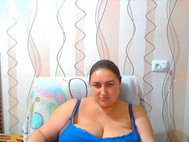 Fotod CandyHoney if you like me I show you my breasts in a bra !!!!!