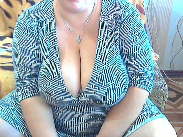 Fotod CandyHoney if you like me I show you my breasts in a bra !!!!!