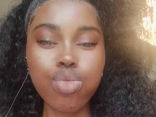 Erootiline videovestlus CaramelCandy