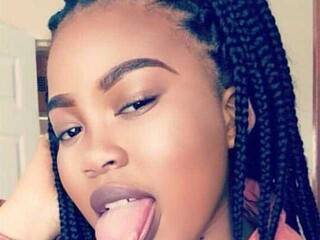 Erootiline videovestlus Carolina-Cutie