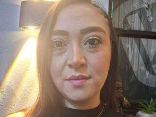 Erootiline videovestlus cerezitacute