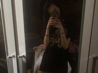 Erootiline videovestlus Charlotte-Angel