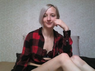 Fotod Charminggirl9 Any requests for tokens. Beggars in ban! All the fun in private =*