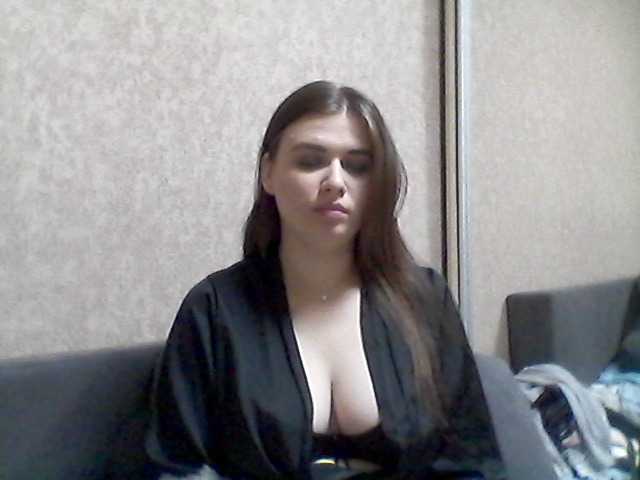 Ringhäälingupildid CherryLaNude