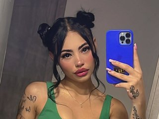 Erootiline videovestlus cherrymodel