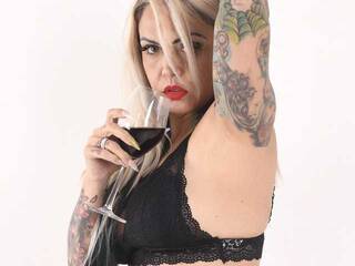 Erootiline videovestlus inkfemme