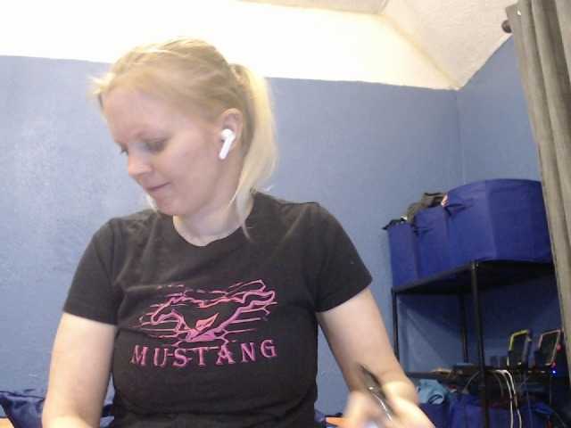 Ringhäälingupildid chillyhicks