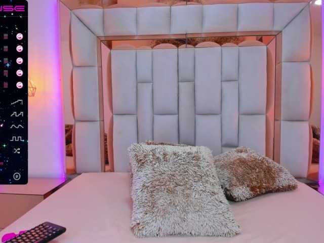 Ringhäälingupildid Chloe-baker