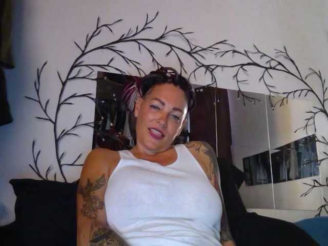 Ringhäälingupildid Chloe369
