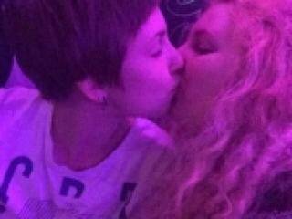 Erootiline videovestlus chlorid