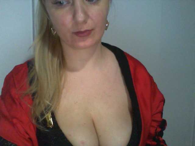 Ringhäälingupildid ChristinaHotX