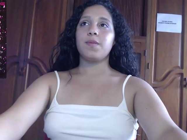 Fotod ClaireWilliams ARE YOU READY TO CUM TILL GET DRY? CUZ I DO. DO NOT MISS MY SHOWS, YOU WON'T REGRET DADDY #lovense #ass #latina #boobs #chatting #games #curvy