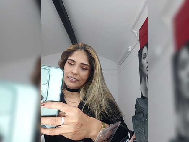 Ringhäälingupildid CloeFerreli