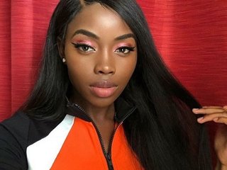 Erootiline videovestlus Coco-Fox