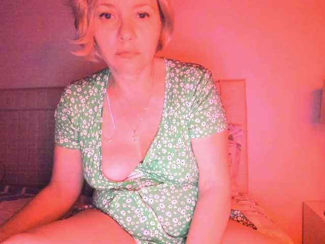 Fotod Colette1W fire follow me.....lovense from 2 token.) tease 15) naked 1000)strong vibration 112, extra strong vibration 223naked 1000. dream 1 type 40000 token