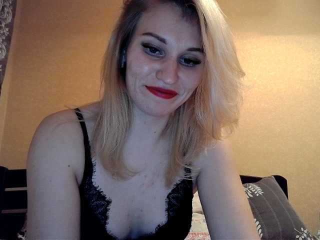 Fotod CuddliesBlond Hey guys!:) Goal- #Dance #hot #pvt #c2c #fetish #feet #roleplay Tip to add at friendlist and for requests!