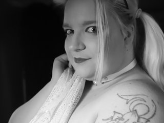 Erootiline videovestlus Curvy-Lucy