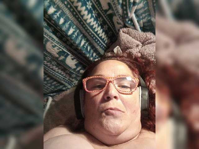 Ringhäälingupildid CurvyMeg