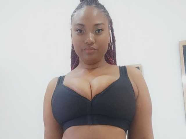 Profiili foto curvymommyy