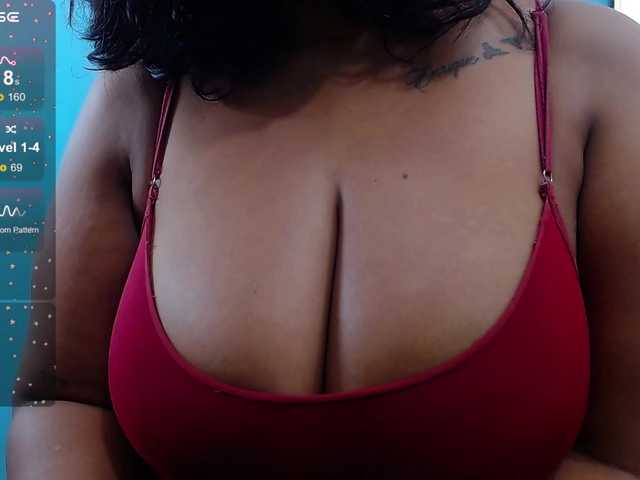 Ringhäälingupildid curvymommyy