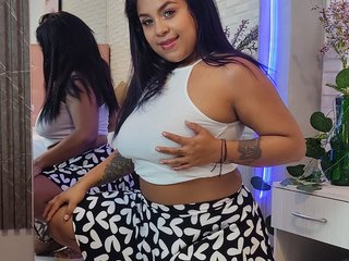 Erootiline videovestlus CurvyyQueenXO