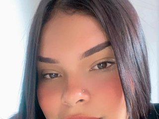 Erootiline videovestlus cuteandshybrunette