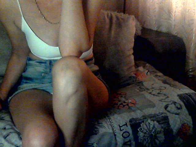 Fotod CuteGloria Hi everyone!! All requests for TOKENS !!! No tokens put LOVE - its free !!!All the fun in private !!! Call me !!! I go to spy! Requests without TKN ignore !!! I'm naked) @total @sofar @remain
