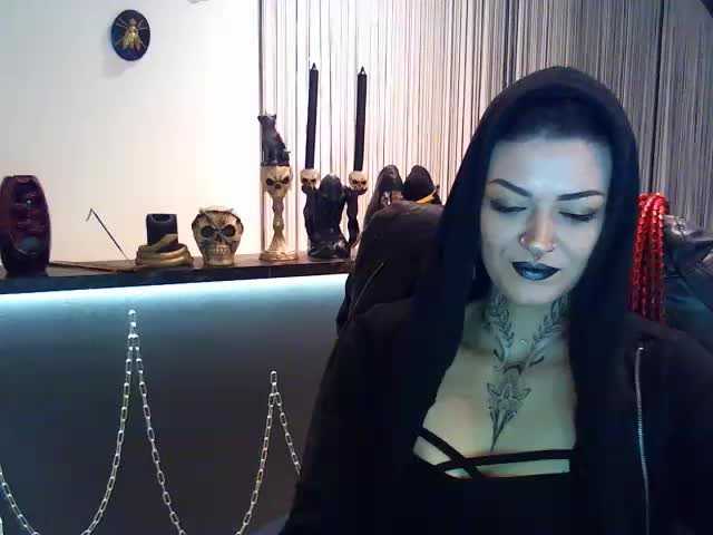 Ringhäälingupildid DaemonInk