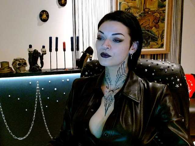 Ringhäälingupildid DaemonInk