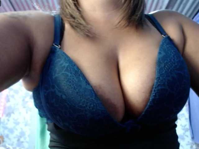 Fotod Dahian-Diamod hey♥ come to play♥ hru? #milf #ebony #mommy #latina #mature♥♥♥