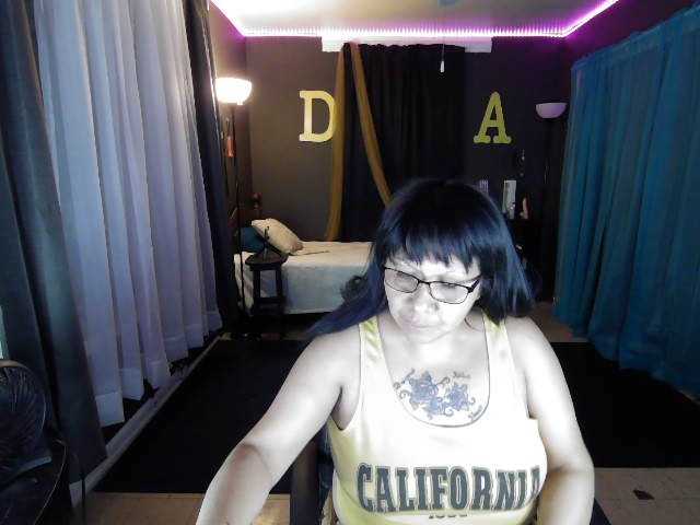 Fotod DaisyAmore 1086 to cum show