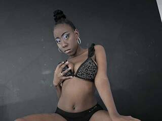 Erootiline videovestlus DanielaKiston