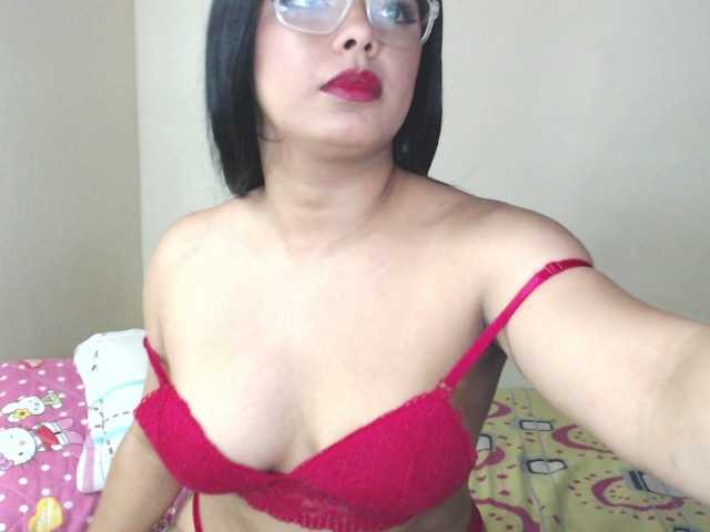 Fotod dannagaleano1 Welcome to my room! Come with me and spend a fantastic moment together ♥ #latina #young #bigtits #bigass #dance