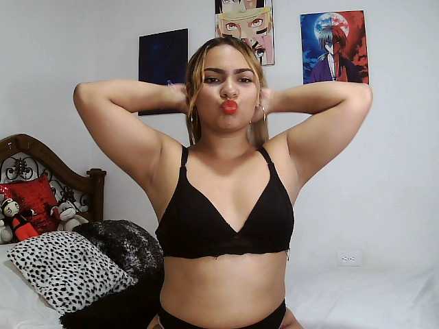 Fotod DannaStyles Show tits #Bigass #young #latina #ass #cum #squirt #Curvy #Ass #New