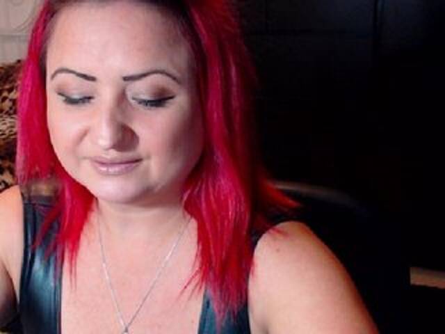 Ringhäälingupildid KinkyDomina