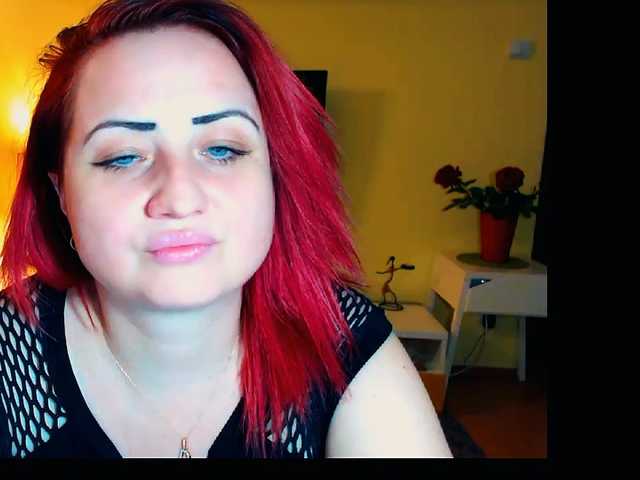 Ringhäälingupildid KinkyDomina