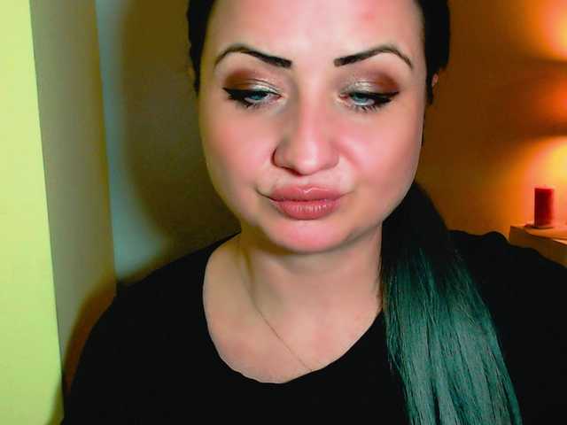 Ringhäälingupildid KinkyDomina