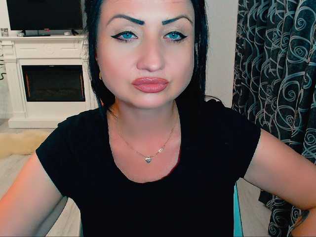 Ringhäälingupildid KinkyDomina