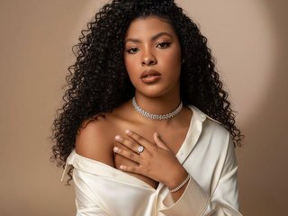 Erootiline videovestlus Dayanacarson