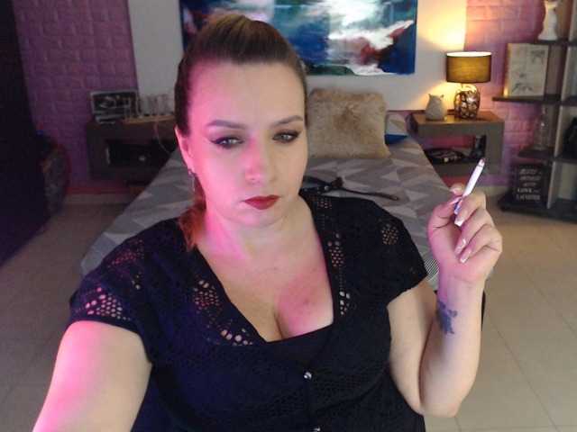 Fotod deboraqueeen I am your mistress and you must fulfill my wishes, I am going to make you feel that you can never live without me