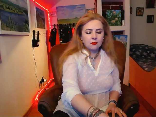 Fotod Delicecatmyau interactive toy start vibro with 2 tok, naked in group chat and privat,watch cams is 60 tok , favorite vibes level 44, 111,222