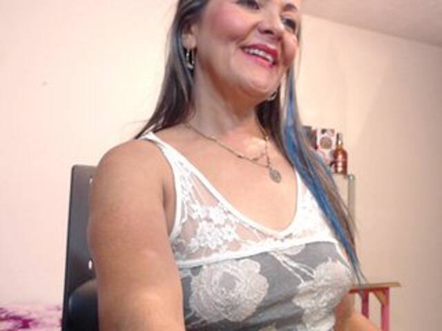 Ringhäälingupildid SquirtNstyGrl