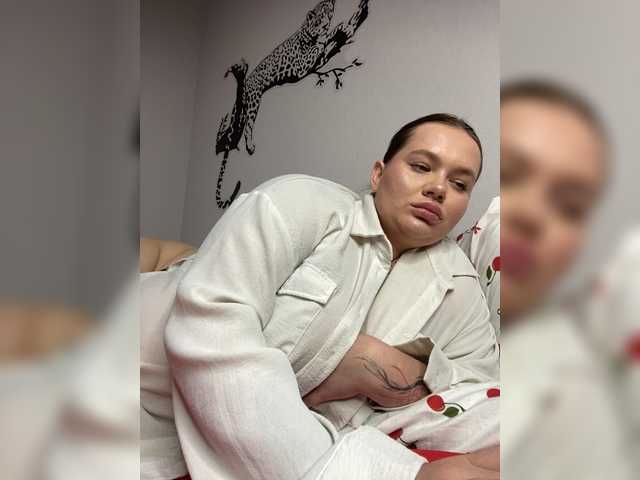 Ringhäälingupildid Divine-1