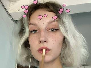 Erootiline videovestlus DivineLoly