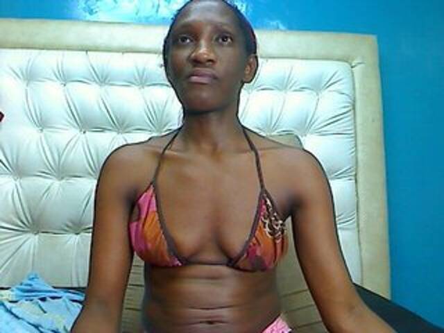 Ringhäälingupildid DolcePinkPuss