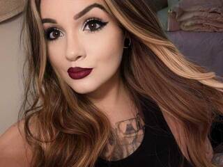 Erootiline videovestlus Doll4Sir