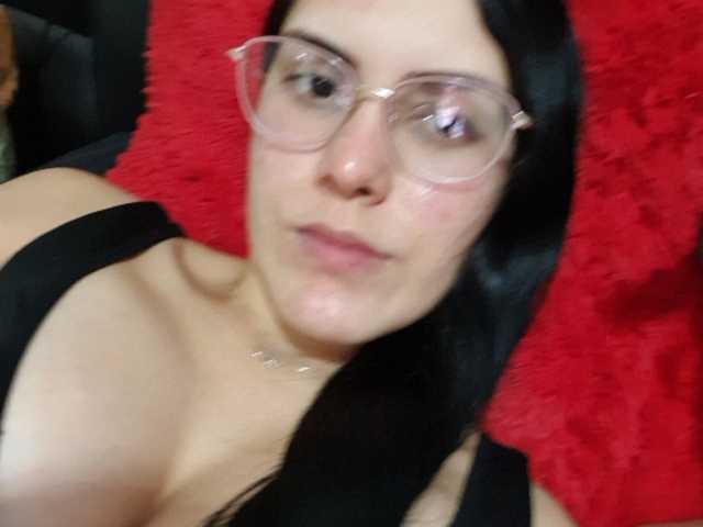 Fotod duosexys 1000 cuenta regresiva, 215 ganados, 785 para el show sex! Whipping her butt 3 tk show feet 11 tk take off bra 70 tk take off panties 71 tk Lick her pussy (5 min ) 150 tk Girl Cum on face or mouth 400TK Bj+sex+cum 999 tk