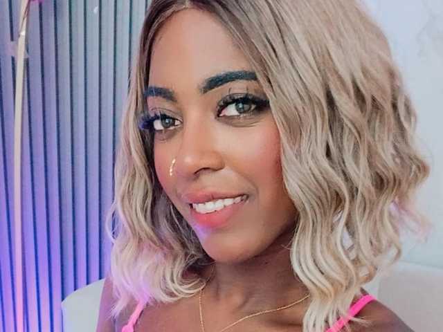 Profiili foto ebonydreams01